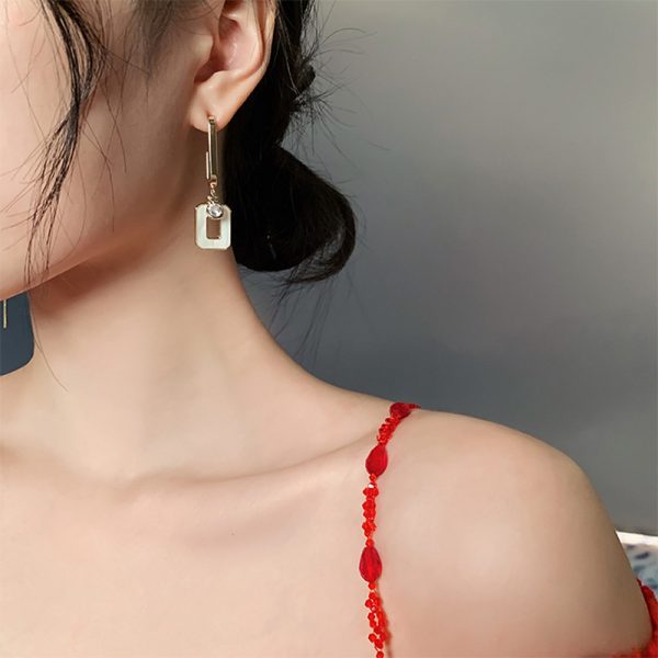 LAST DAY 70% OFF - Fashion Asymmetric Acrylic Square Fringe Earrings (Buy 2 Free Shipping)