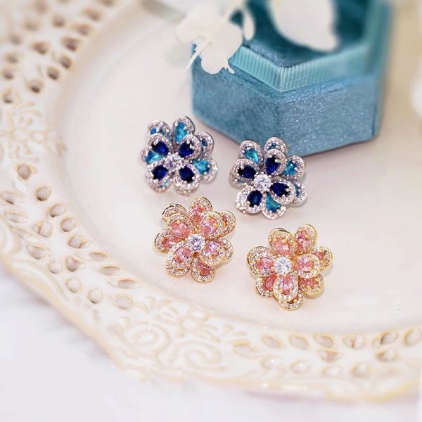 LAST DAY 70% OFF - Fashion Gradient Flower Earrings (Buy 2 Free Shipping)