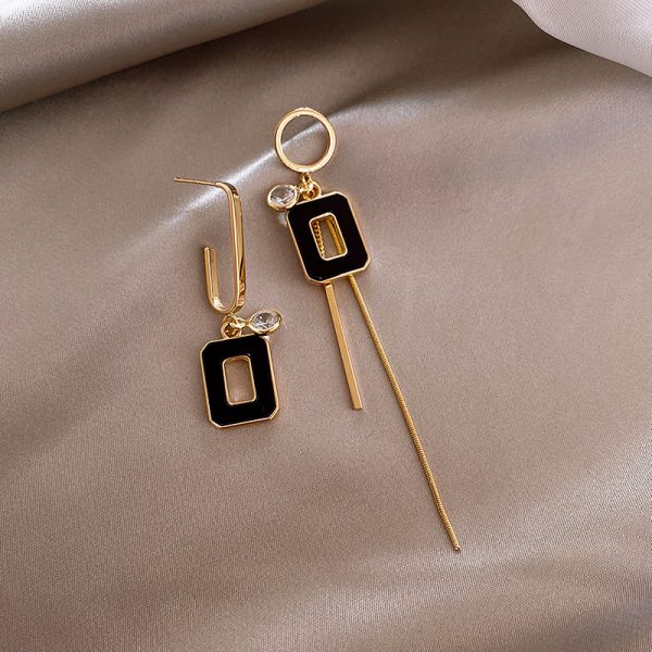 LAST DAY 70% OFF - Fashion Asymmetric Acrylic Square Fringe Earrings (Buy 2 Free Shipping)